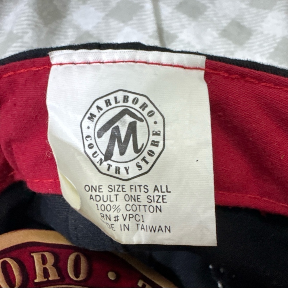 Vintage 90s Marlboro Country Store Black Cap Hat Snapback Strapback Cigarettes - Picture 7 of 7